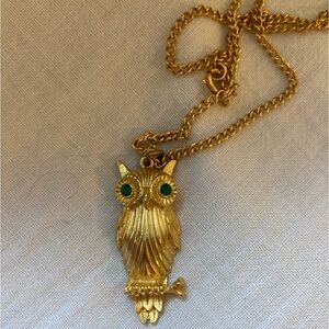 Owl Bird Gold Tone‎ Pendant Necklace Green Eyes